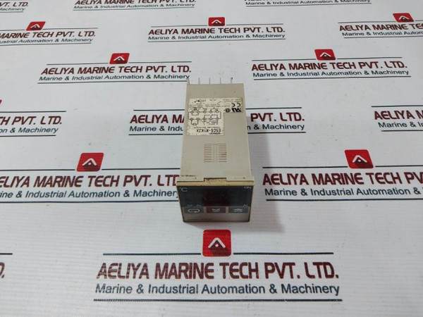 Omron E5Cs-r1Kjx Temperature Controller