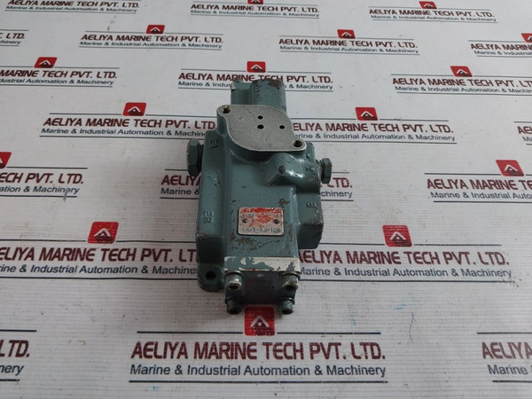 Schrader Bellows L645-33-104 Directional Control Valve