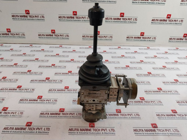 Compound Drive 606091714 5 KΩ/125°1700Z04-00:30027 Used