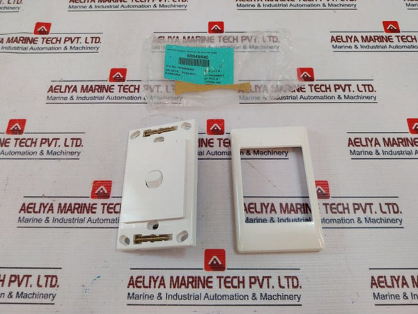 Clipsal S2031 Toggle Switch Plate Only S2000 Series 02287