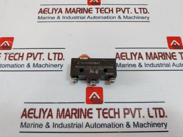 Omron Microswitch Z-15Gd55-b4T, 15A 125/250/480Vac, 1/8Hp 125Vac, 1/4Hp 250Vac, 1/2A 125Vdc, 1/4A 250Vdc, 30Y5Z1, Japan, 50 Gm Used