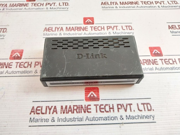 D-link Des-1008A 10/100 Fast Ethernet Switch 1A 5V Oes1008Ae….C3E