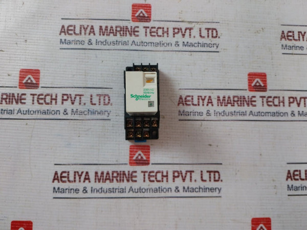 Schneider Electric/Telemecanique Rxm2Lb2P7 Intermediate Relay With Base 5A/250 V