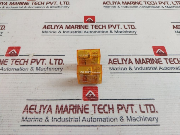 Lot Of 5X Finder 40.52 Miniature Relay 8A 250V Used