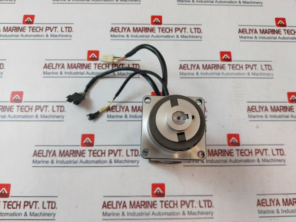 Tamagawa Seiki 4507N9028E200 Ac Servo Motor 200W 200V