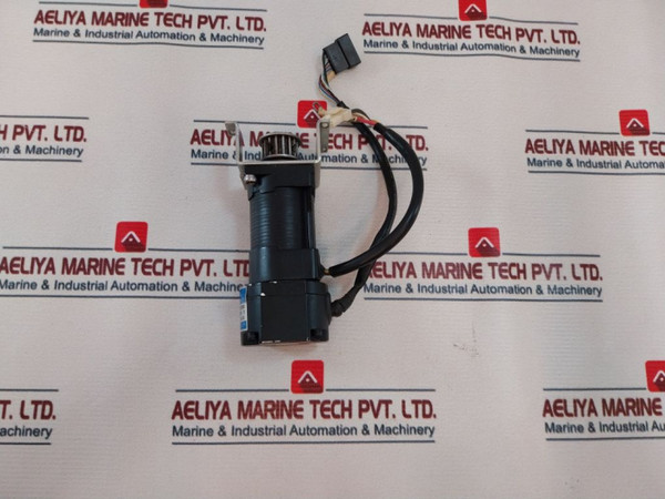 Tamagawa Seiki 4503N4023E200 Ac Servo Motor 200 V 100 W Used