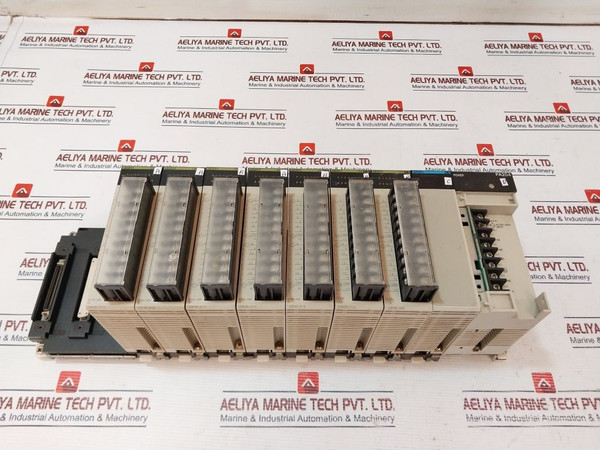 Omron Oc211 Output Unit Ac100-240V