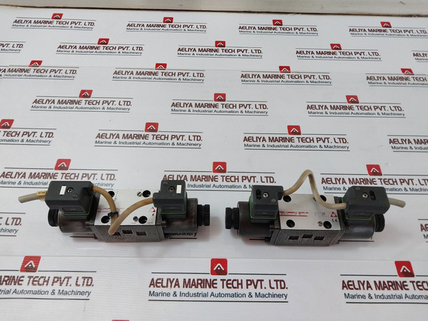 Atos/Murr Elektronik Dhu-0751/2P 21 Hydraulic Valve Assembly With Sp-cour-24Dc/10 Coil