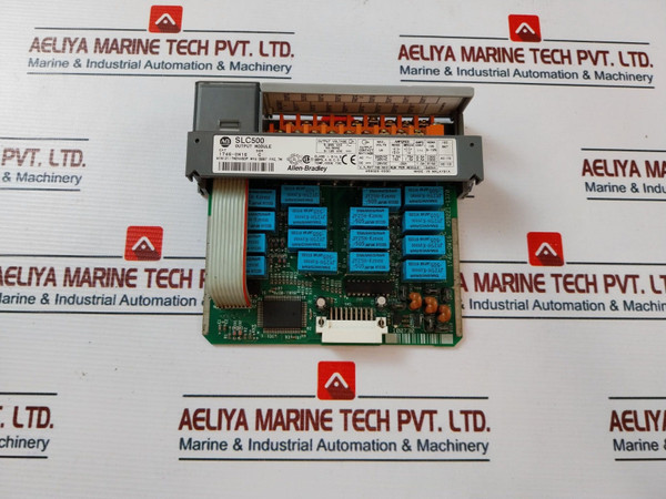 Allen-bradley 1746-ow16 16 Point Digital Output Module 5-125 Vdc Ser C 50/60Hz