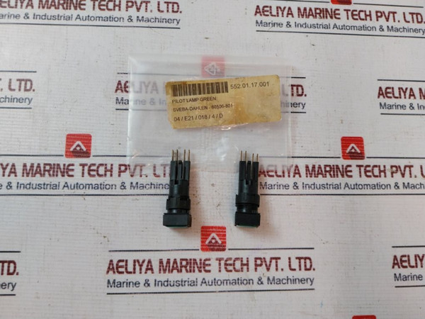 Lot Of 2X Moeller Vde 0660 Pilot Lamp Green 250V Used