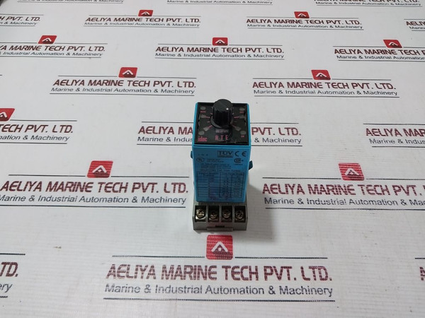 Idec Rte-p11 Electronic Timer With Base 0-10 Sec 120Vac