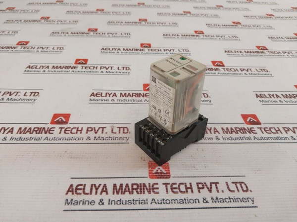 Relay Telemecanique Run 31A22 Bd Used
