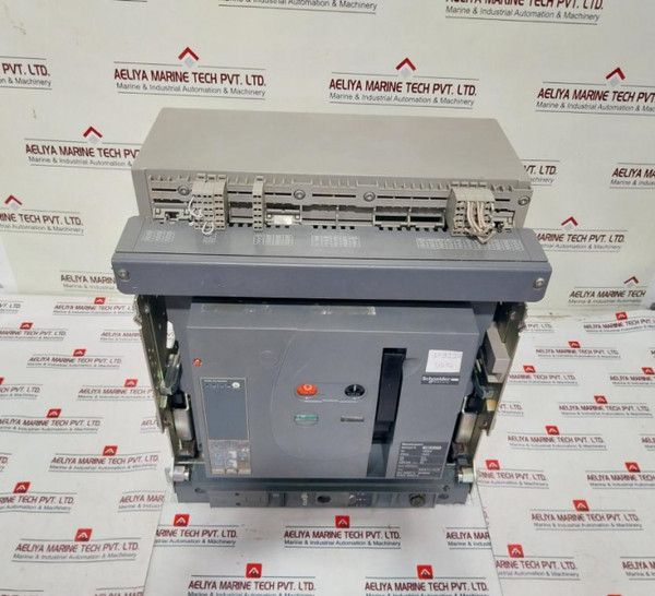 Schneider Electric Mvs25 N Circuit Breaker Trip Unit 2500A Used