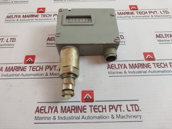 Trafag 900.2377 Pressure Switch 250V~ 10(3)A
