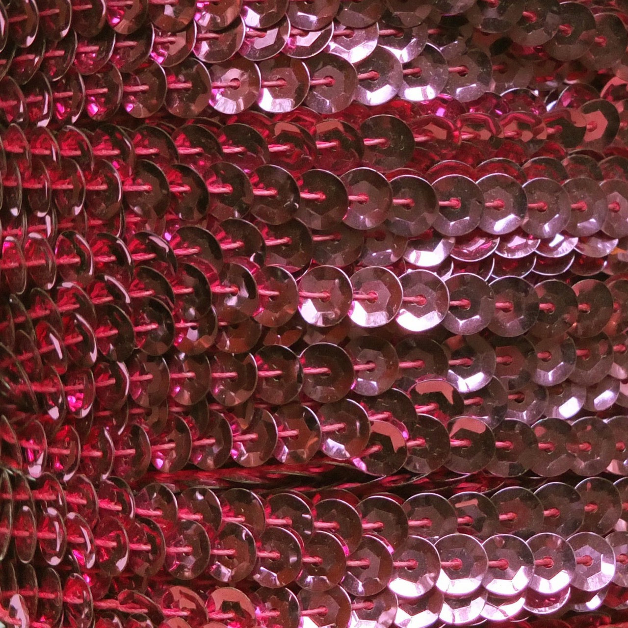 Sequin Trim 5mm Cup Rose Pink Metallic