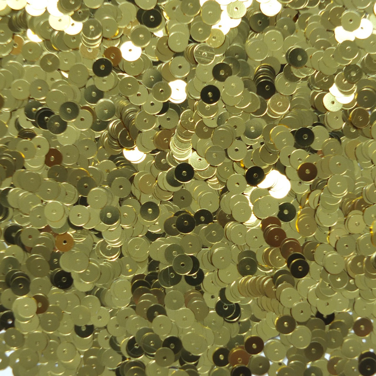 6mm Sequins Gold Green Hue Metallic