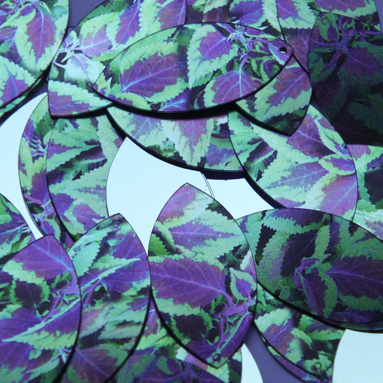 Navette Leaf Sequin 1.5" Purple Green Coleus Foliage Leaf Metallic