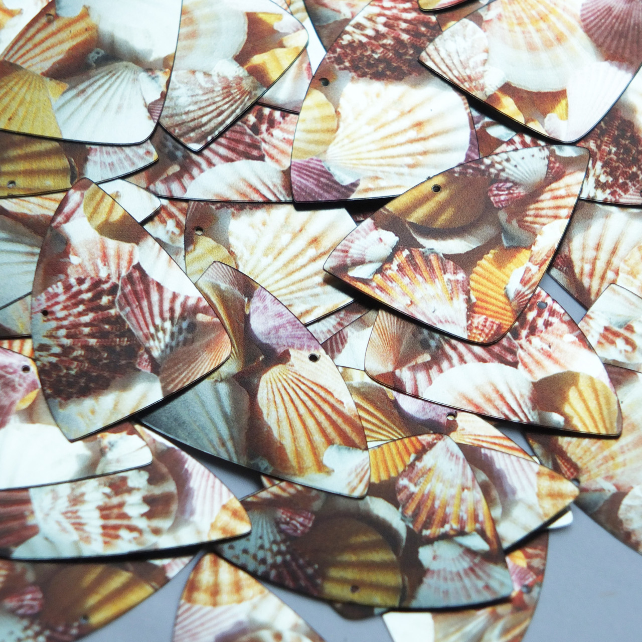 Fishscale Fin Sequin 1.5" Scallop Seashell Print Metallic