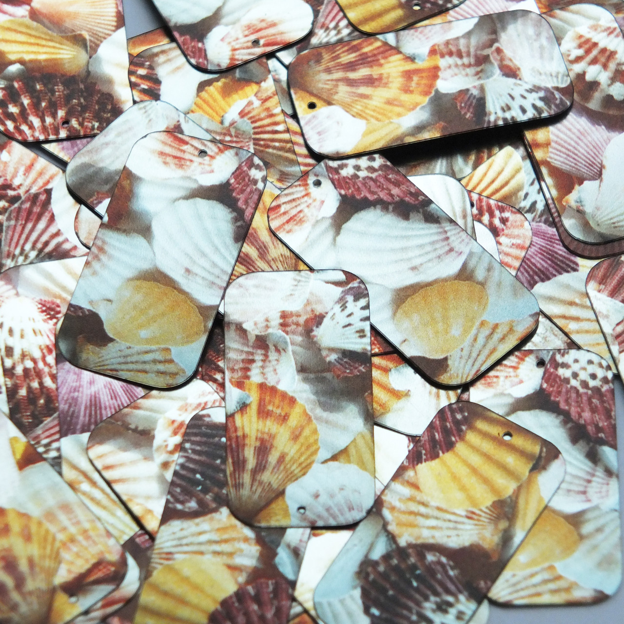 Rectangle Sequin 1.5" Scallop Seashell Print Metallic