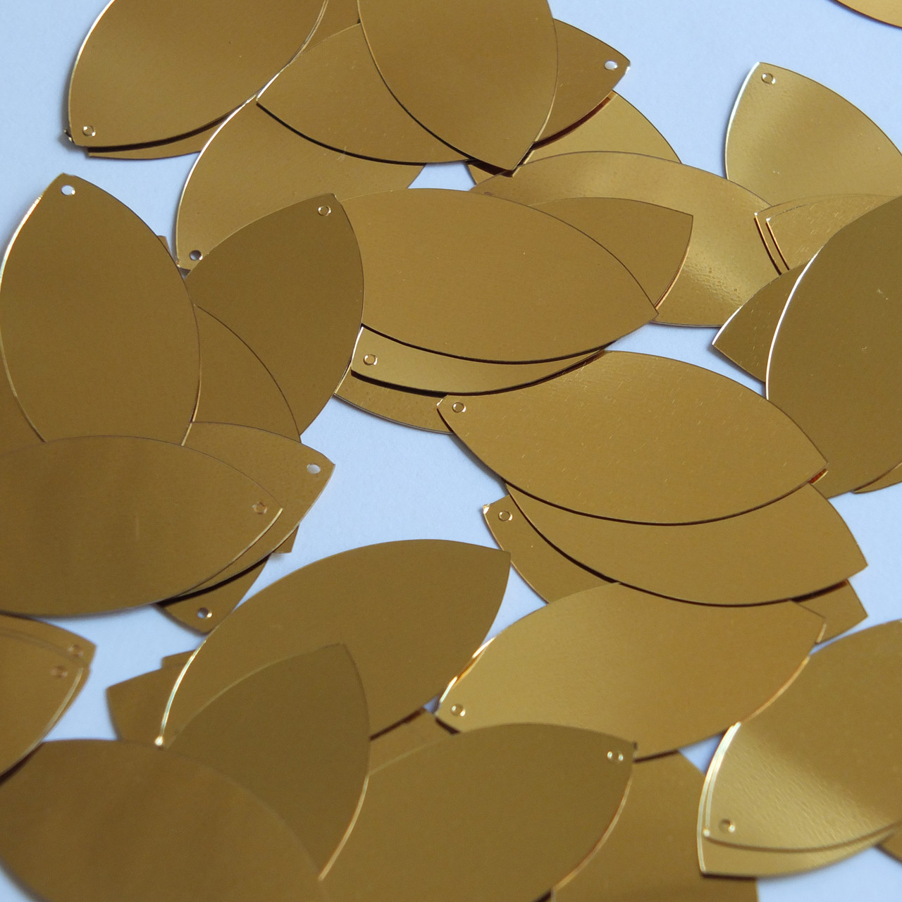 Navette Leaf Sequin 1.5" Very Deep Gold Metallic