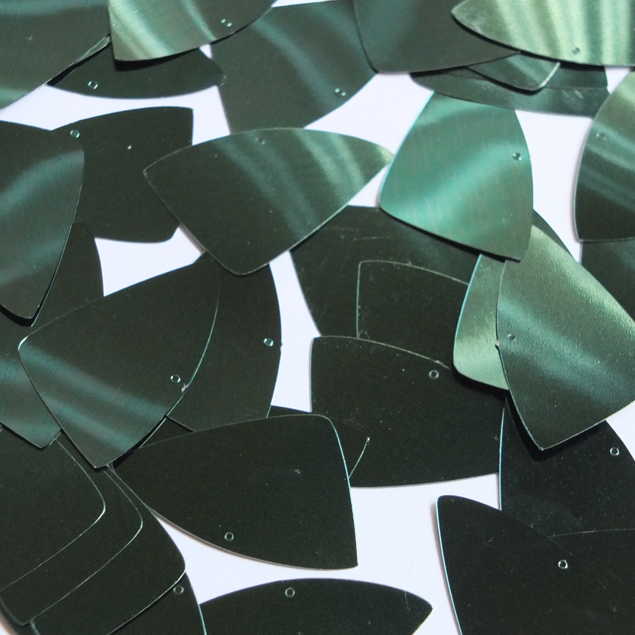 Fishscale Fin Sequin 1.5" Pine Green Metallic