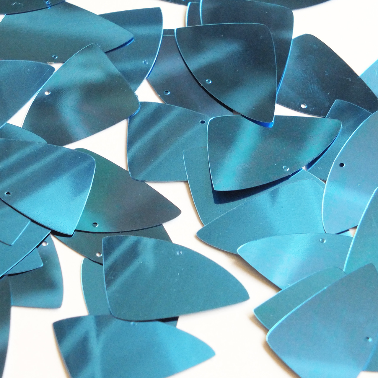 Fishscale Fin Sequin 1.5" Sky Blue Metallic