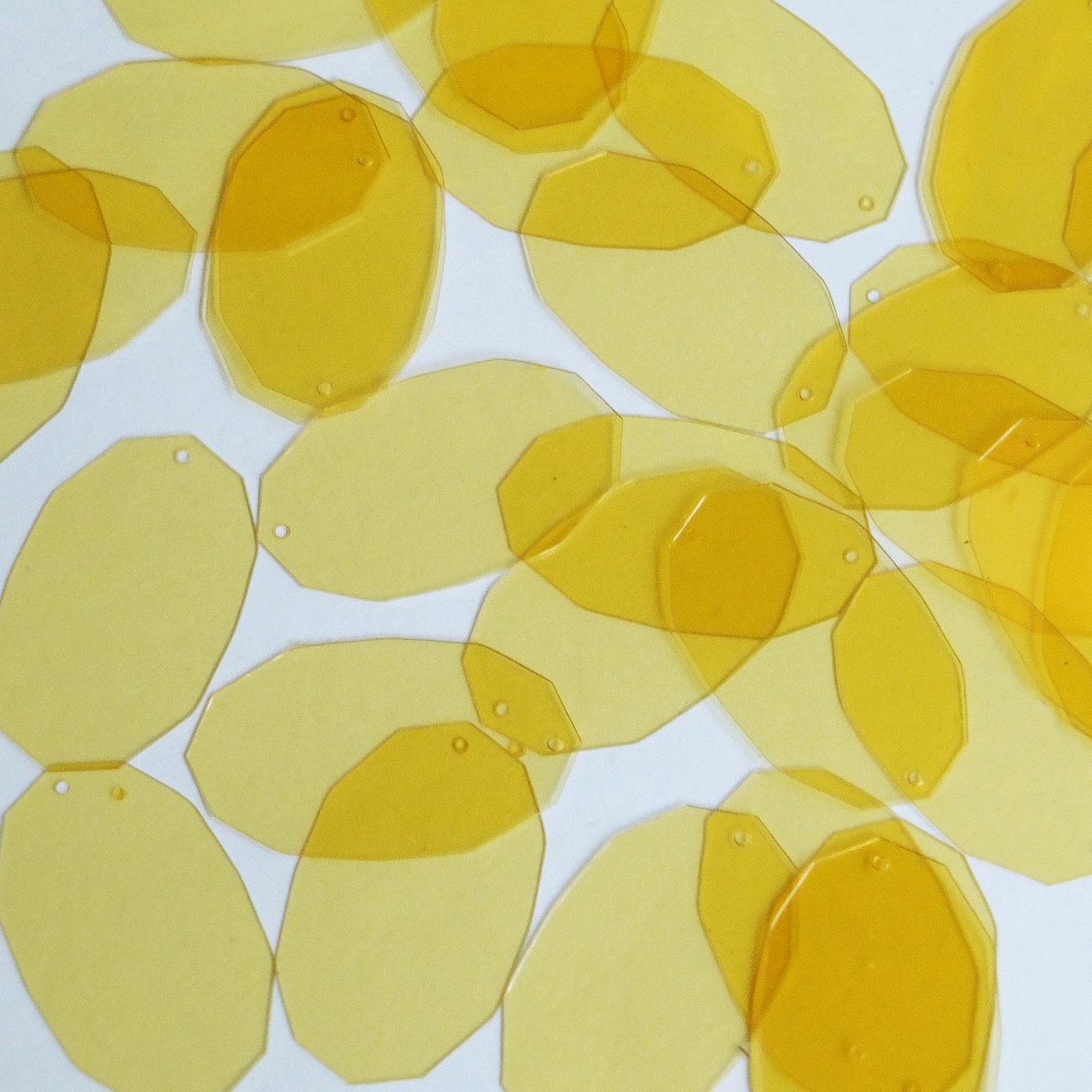 Facet Gem Oval Sequin 1.25" Yellow Citrine Transparent Glossy See-Thru