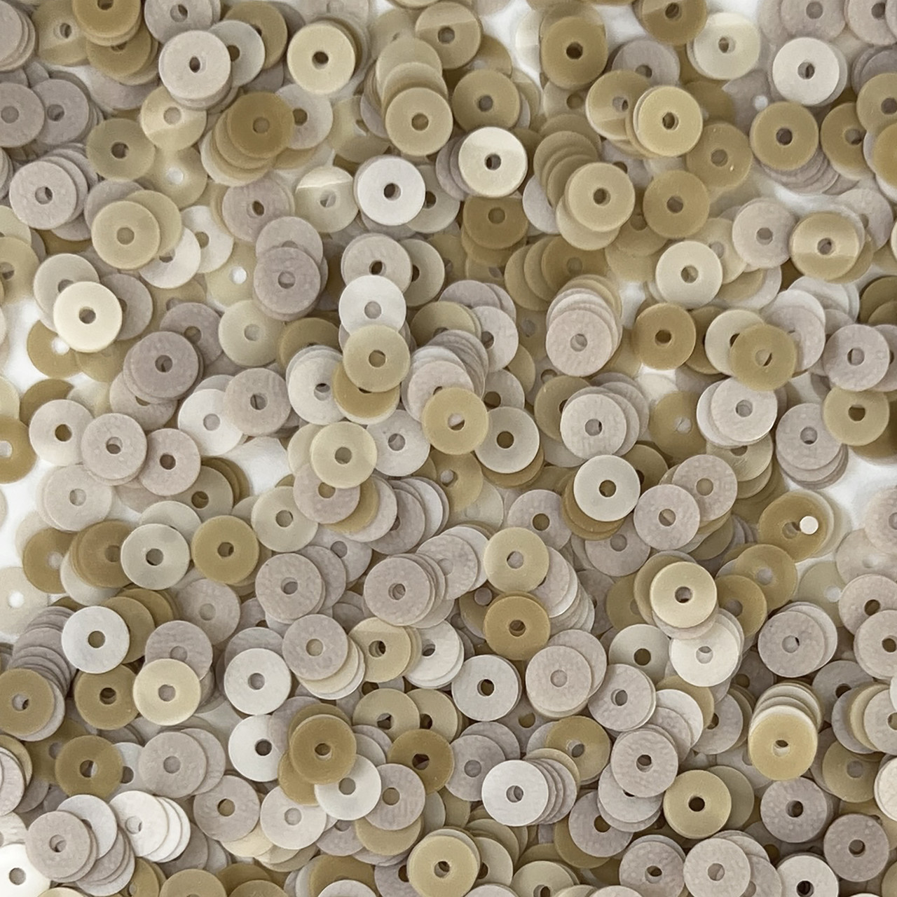 5mm Flat Sequins Beige Ombre Opaque White Duo Reversible