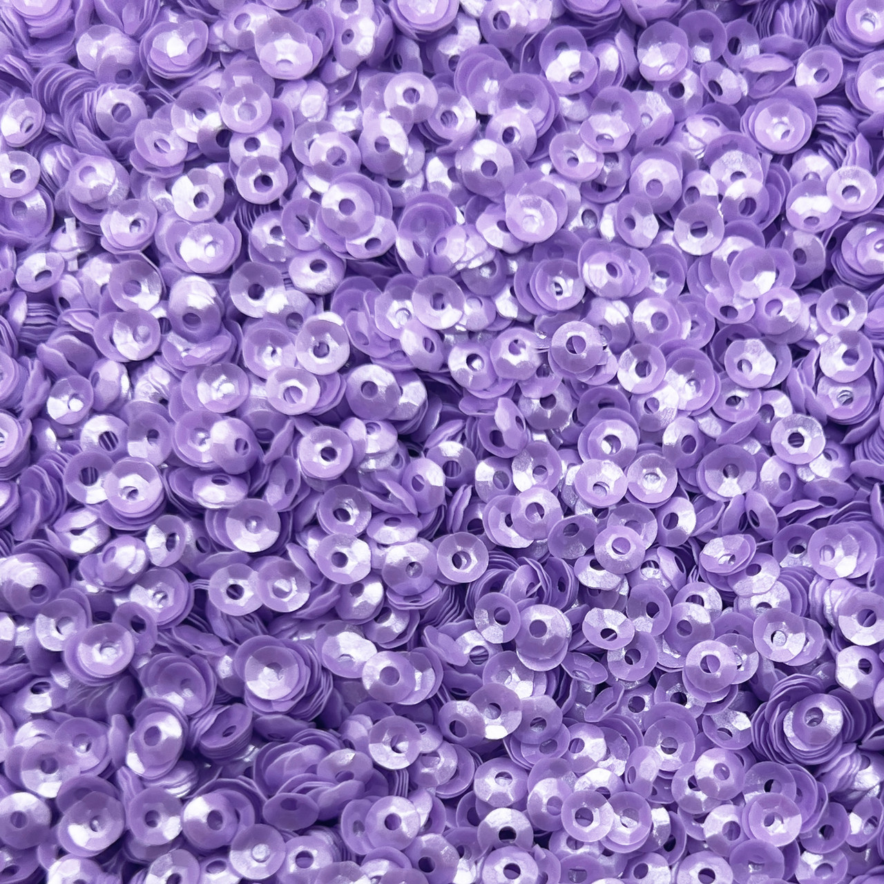 4mm Cup Sequins Lilac Pearl Translucent