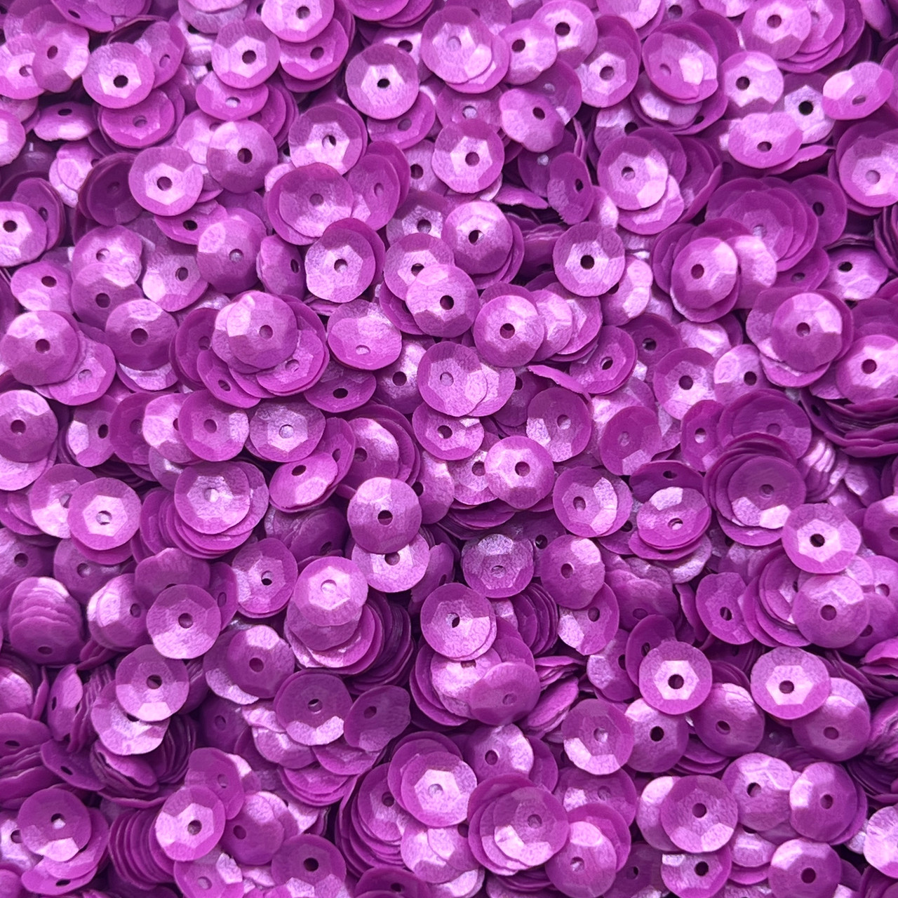 6mm Cup Sequins Orchid Pearl Translucent