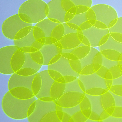 Round Vinyl Shape 30mm Yellow Go Go Fluorescent Edge Glow