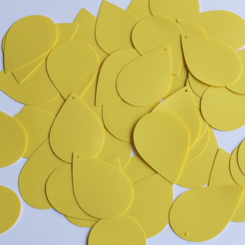 Teardrop Sequin 1.5" Butter Yellow Opaque Vinyl