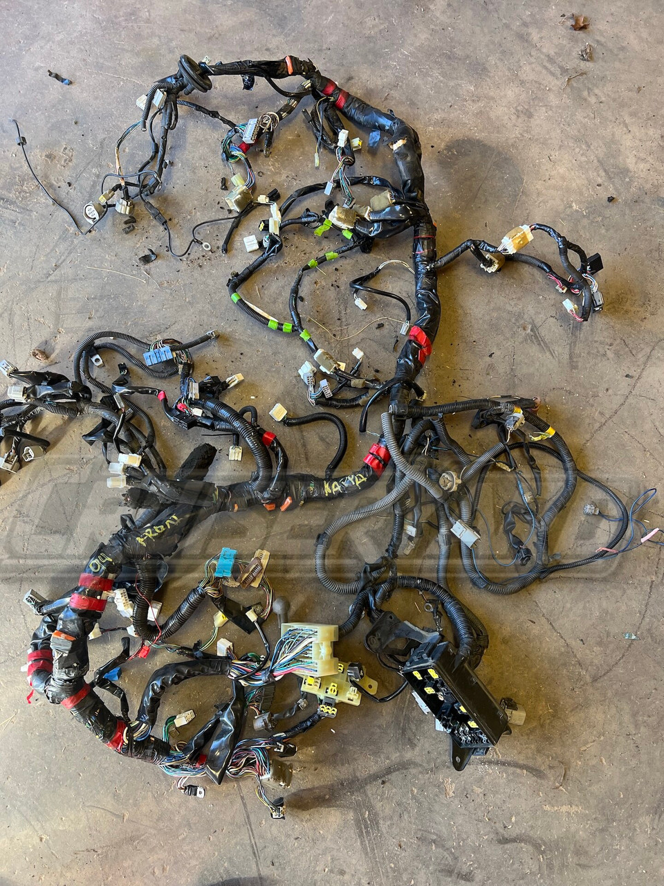モカ TOYOTA エンジニアウェア 82817-1A070 Toyota Genuine OEM Protector Wiring Harness No.1