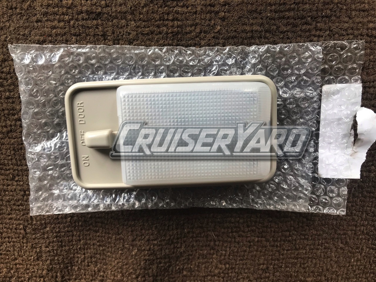 New Toyota Land Cruiser FJ60 FJ62 OEM Dome Light 81240-22070-08