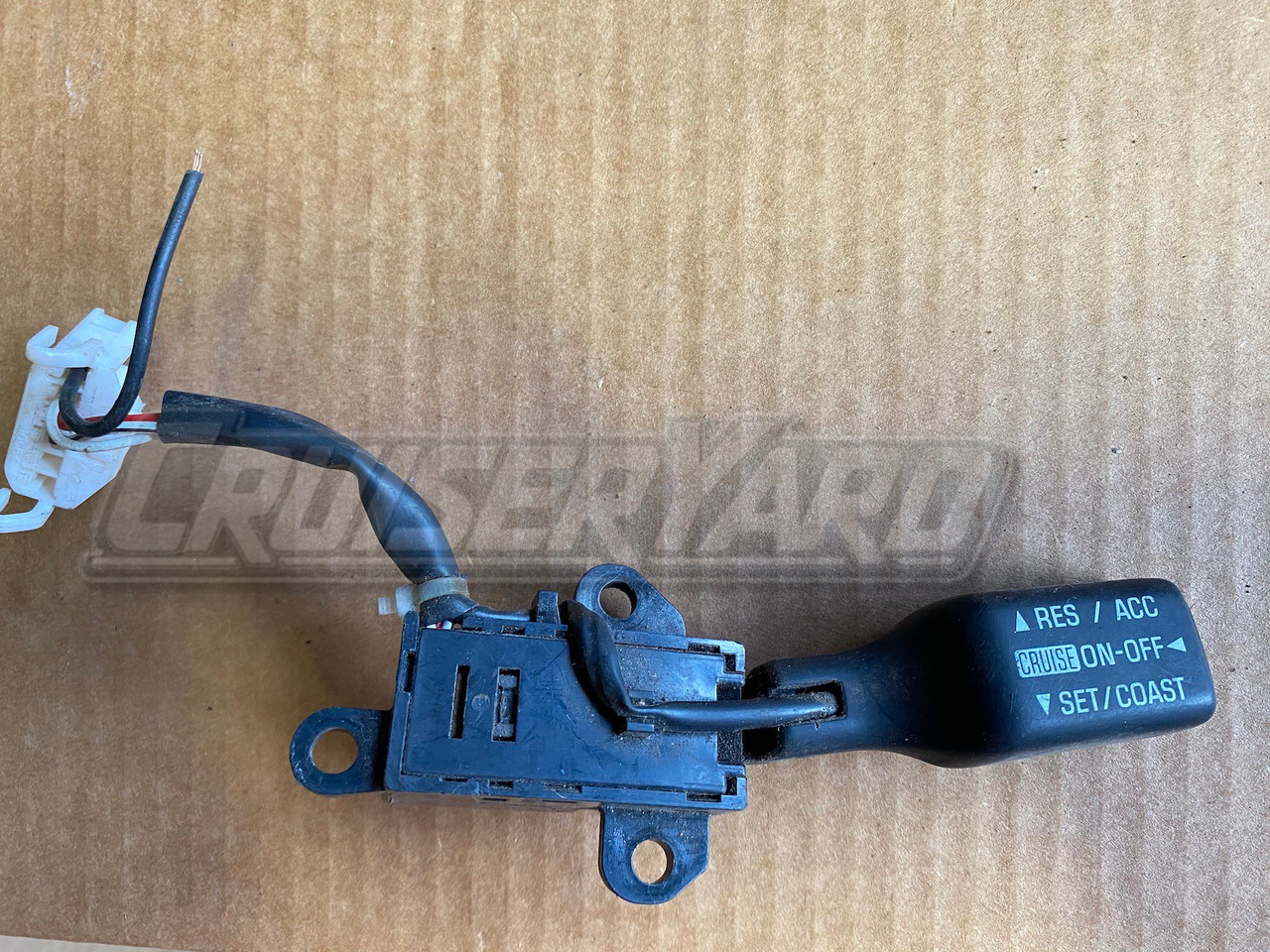 Toyota Land Cruiser OEM 95-97 FZJ80 Cruise Control Switch 84630