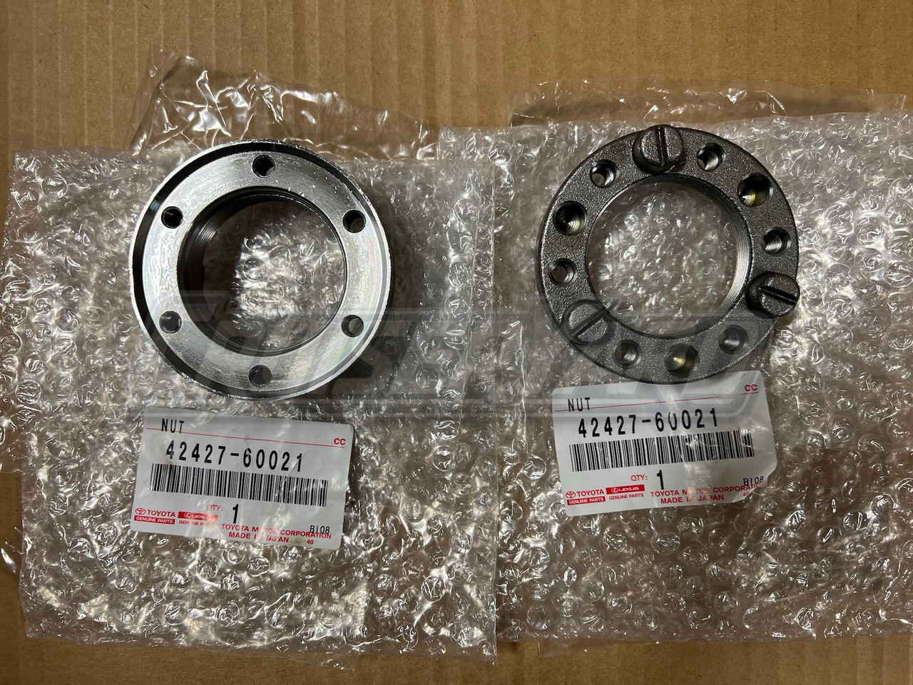 New Toyota Land Cruiser OEM Set of 2 Rear Axle Bearing Lock Nut 42427