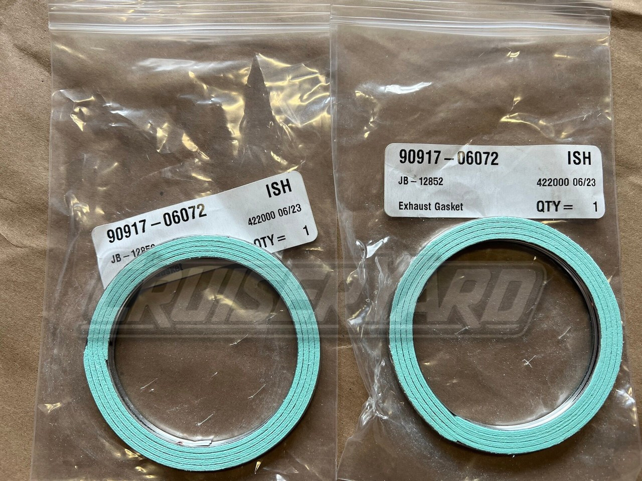 New Toyota Land Cruiser FZJ80 Ishino Set of 2 Exhaust Pipe Gaskets