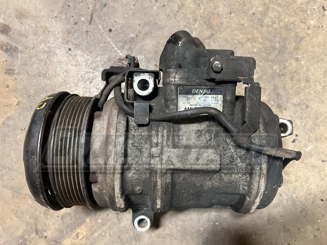 Toyota Land Cruiser UZJ100 OEM AC Compressor 88320-60680