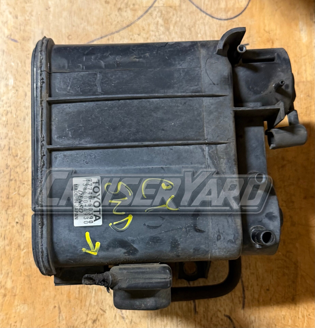 しょーご　603030×2 Toyota Land Cruiser UZJ100 OEM Charcoal Canister 77740-60390