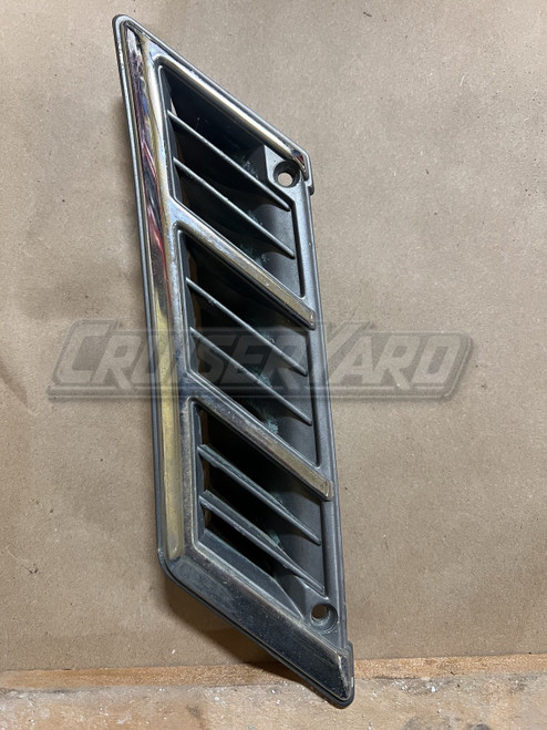 Toyota Land Cruiser FJ60 FJ62 OEM Left Front Fender Vent 75340-90A00