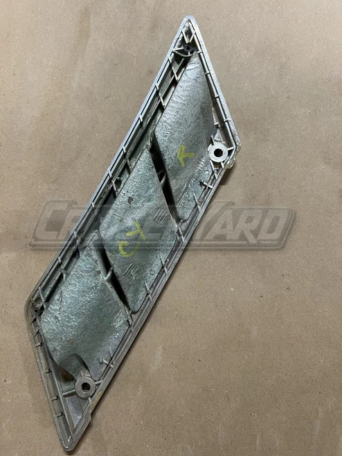Toyota Land Cruiser FJ60 FJ62 OEM Right Front Fender Vent 75330-90A00