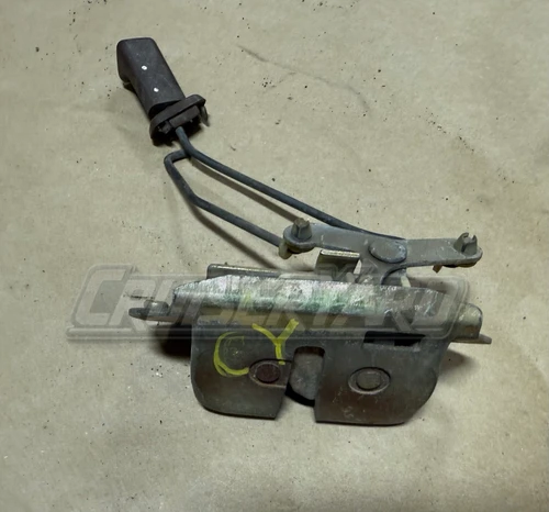 Toyota Land Cruiser FJ60 FJ62 Upper Hatch Lock Assembly 69350-90A02