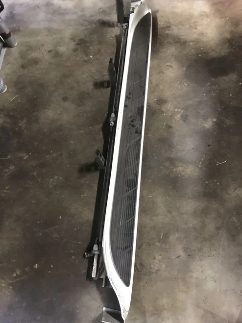 Lexus LX470 Set of White OEM Lighted Running Boards
