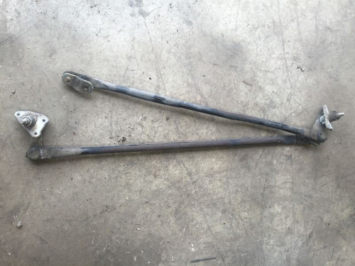 Toyota Land Cruiser OEM UZJ100 LX470 Front Wiper Link Assembly 85150-60210