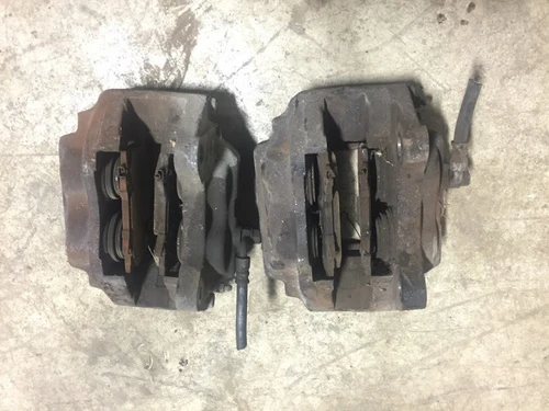 Toyota Land Cruiser OEM UZJ100 Front Brake Calipers