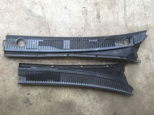 Toyota Land Cruiser UZJ100 Set of Cowl Top Ventilator Louver