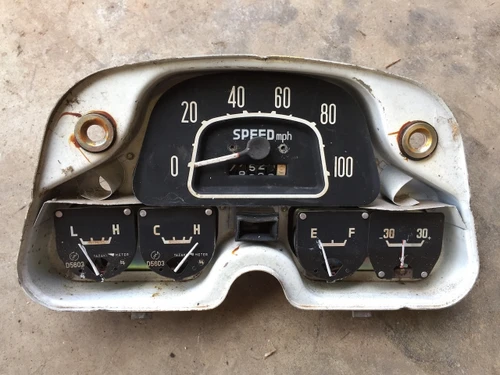 Toyota Land Cruiser FJ40 Instrument Gauge Cluster