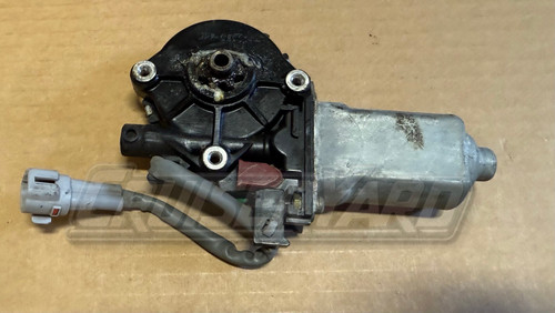 Toyota Land Cruiser OEM UZJ100 Right Front Window Motor 85710-60100
