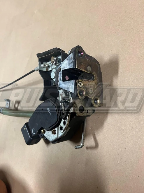 Toyota Land Cruiser UZJ100 OEM Left Rear Lock Actuator 69060-60061