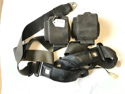 40 Series, FJ40 Front Shoulder 3 Point Seat Belts